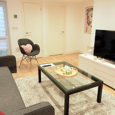 Stylish 2 Bedroom Apartment In The Heart Of Greenwich Λονδίνο Εξωτερικό φωτογραφία