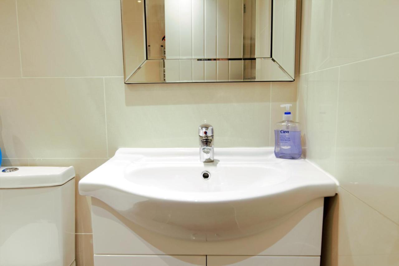 Stylish 2 Bedroom Apartment In The Heart Of Greenwich Λονδίνο Εξωτερικό φωτογραφία